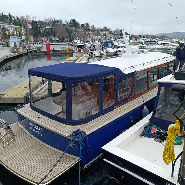 Chris-Craft yat döşeme ve tente uygulaması — Aslan Marin İstanbul